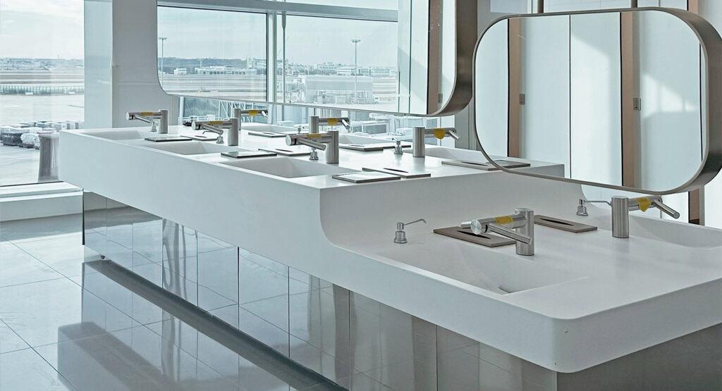 Grifos para baños comerciales: Cómo reducir las averías en baños públicos de mucho tránsito